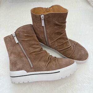 J Slides Nila Brown Taupe Suede Leather Ankle Platform Booties Size 8